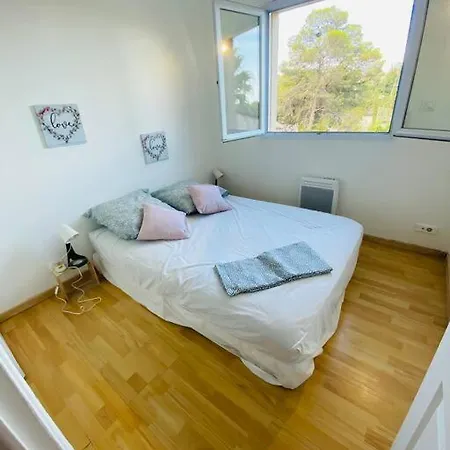 بيت للعطل Maison Jumelee Eucalyptus Juan Les Pins أنتيب